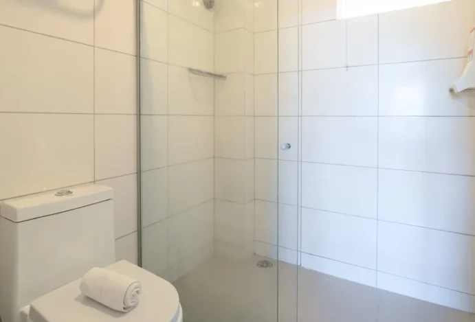 quarto-suite-family-banheiro-1