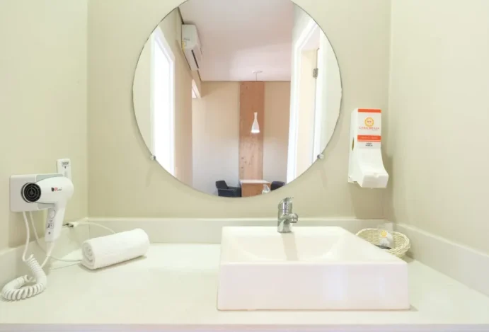 quarto-suite-family-banheiro-amenidades-1