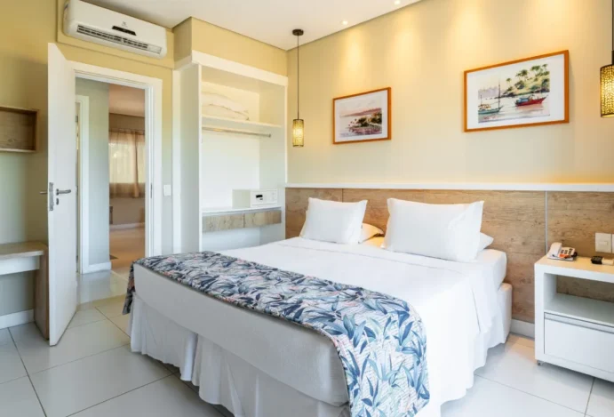 quarto-suite-family-cama