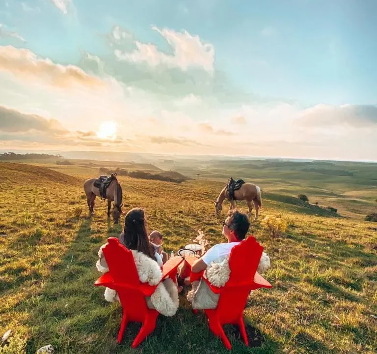 cavalgada-com-por-do-sol